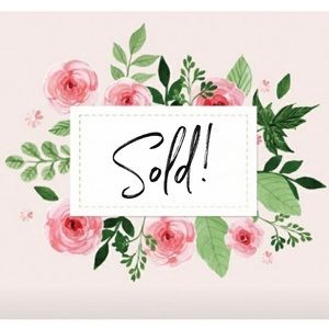 All below is sold! 💙